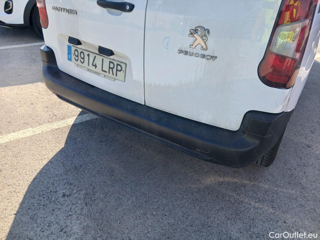  Peugeot  Partner PEUGEOT  / 2018 / 3P / furgón derivado de turismo Pro Standard 600kg BlueHDi 73kW #34