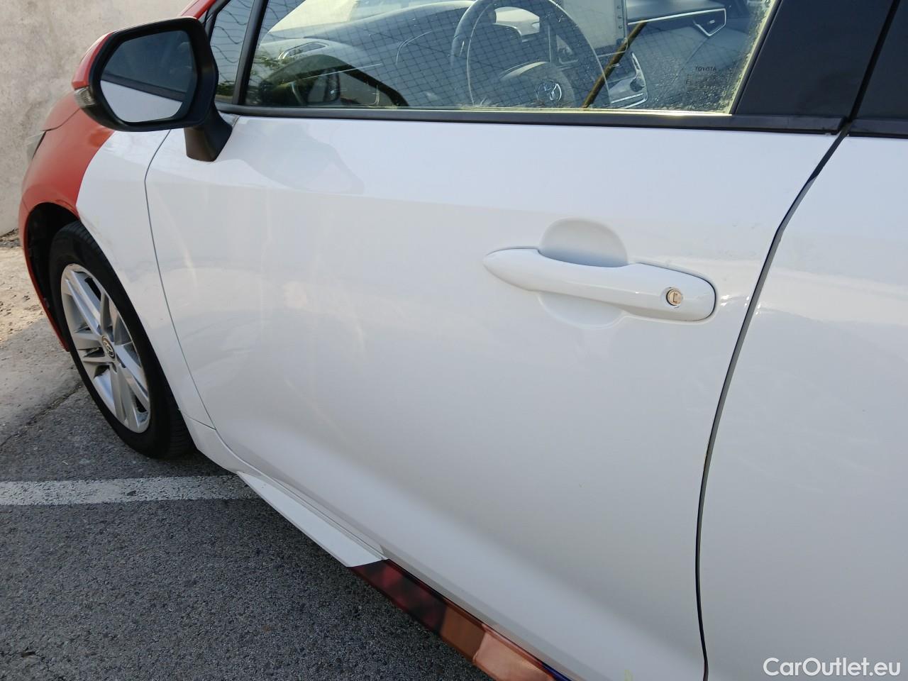  Toyota  Corolla TOYOTA  1.8 125H ACTIVE TECH E-CVT #19