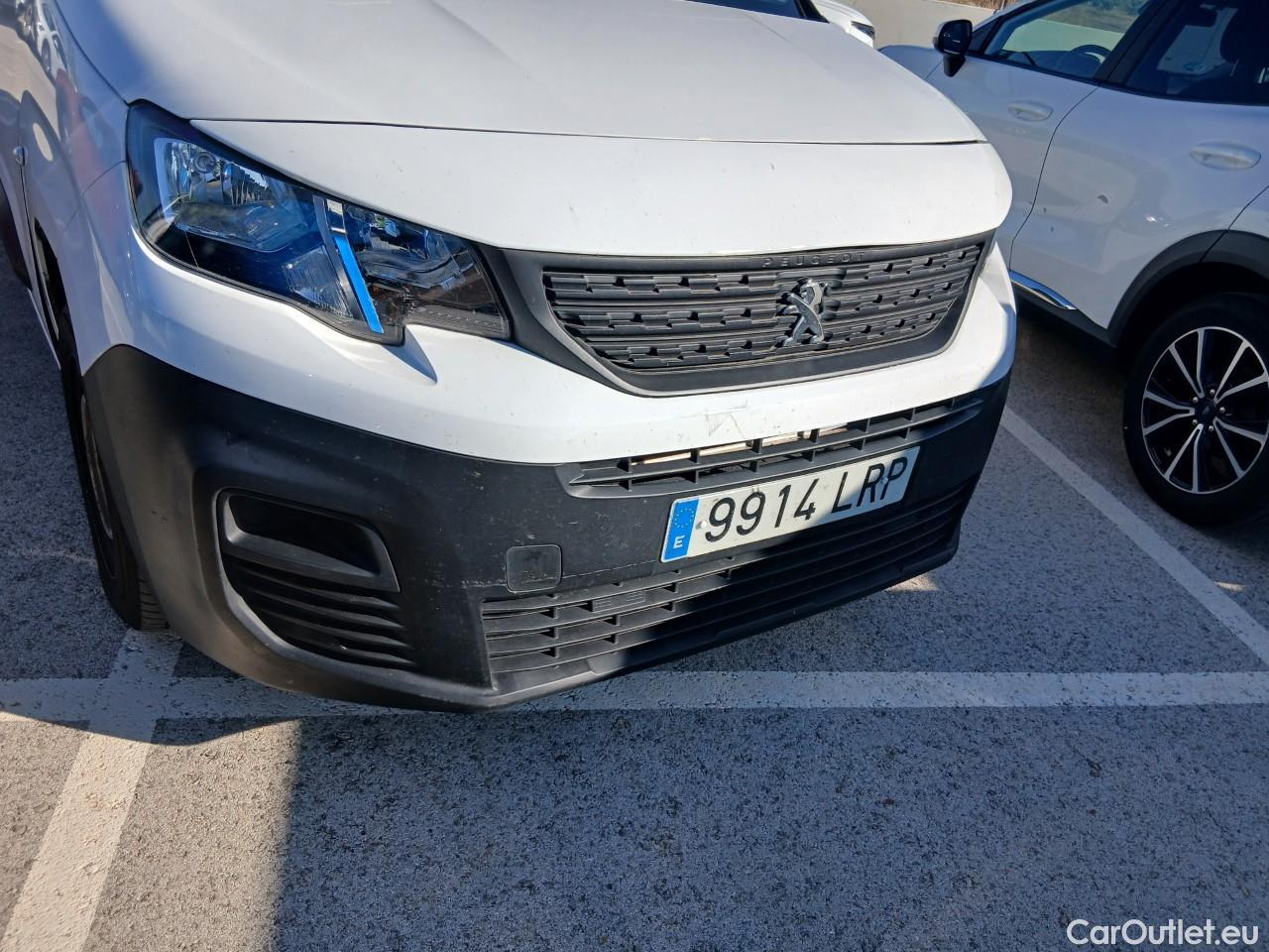  Peugeot  Partner PEUGEOT  / 2018 / 3P / furgón derivado de turismo Pro Standard 600kg BlueHDi 73kW #20