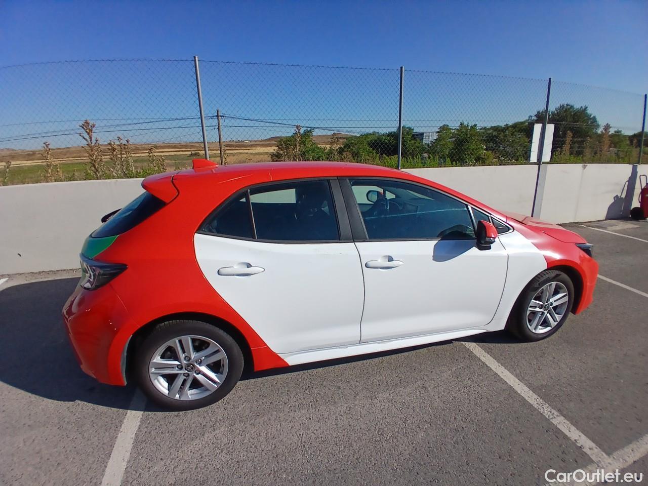  Toyota  Corolla TOYOTA  1.8 125H ACTIVE TECH E-CVT #3