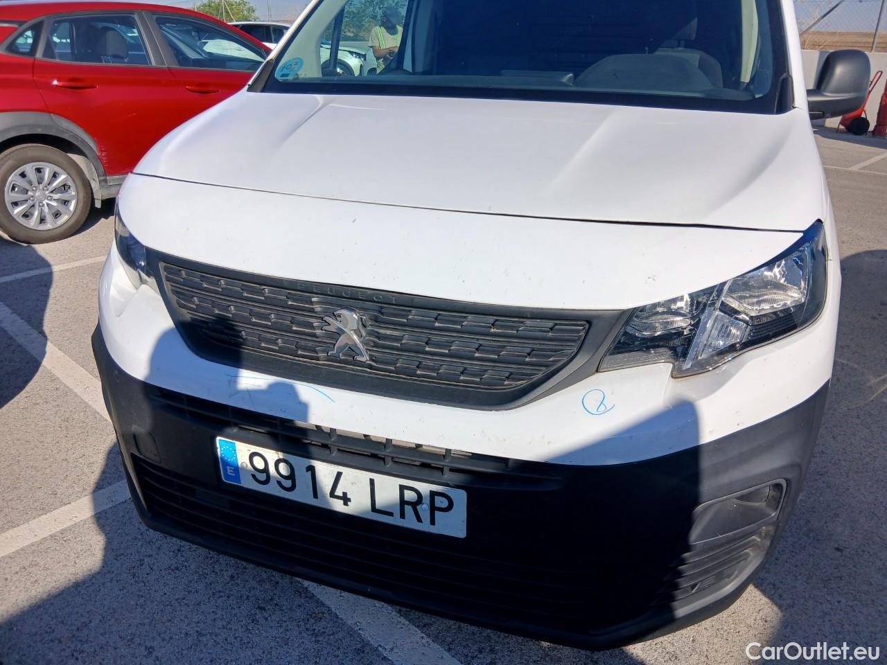  Peugeot  Partner PEUGEOT  / 2018 / 3P / furgón derivado de turismo Pro Standard 600kg BlueHDi 73kW #22