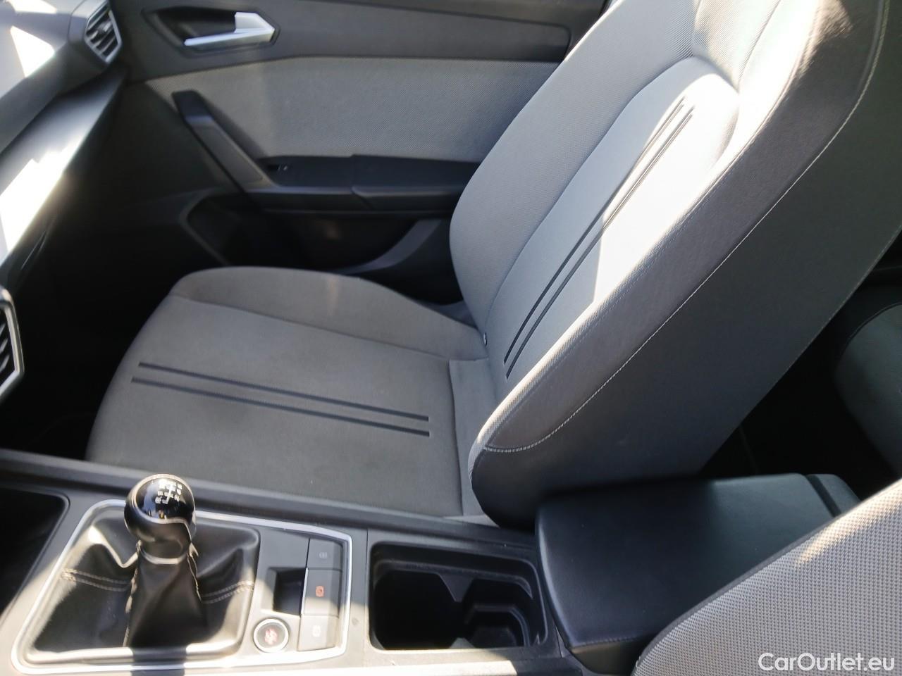  Seat  Leon  Sportstourer Style Go 2.0 TDI 115CV MT6 E6d #7