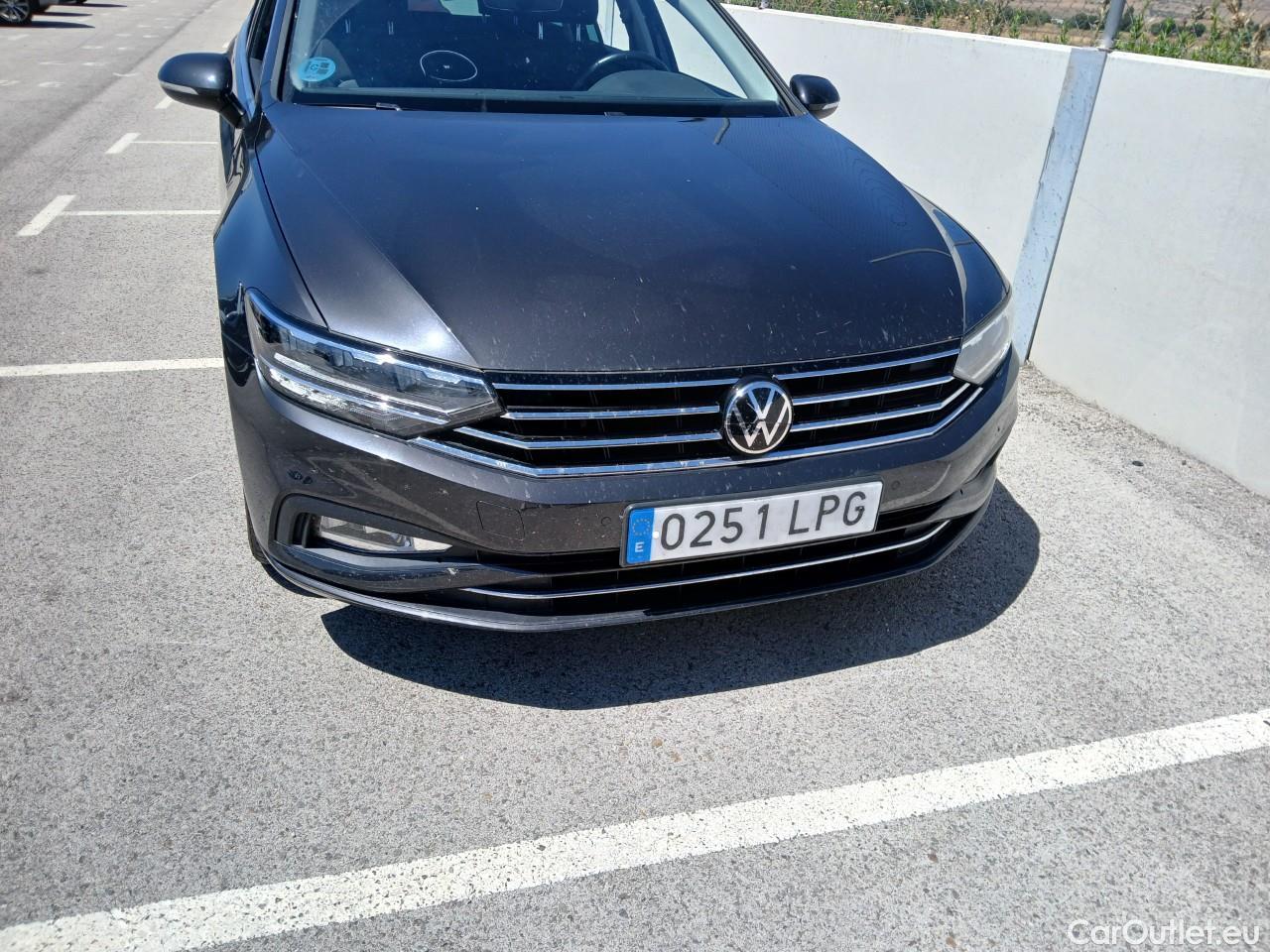 Volkswagen  Passat  Variant Business 2.0 TDI 150CV AT7 E6dT #1