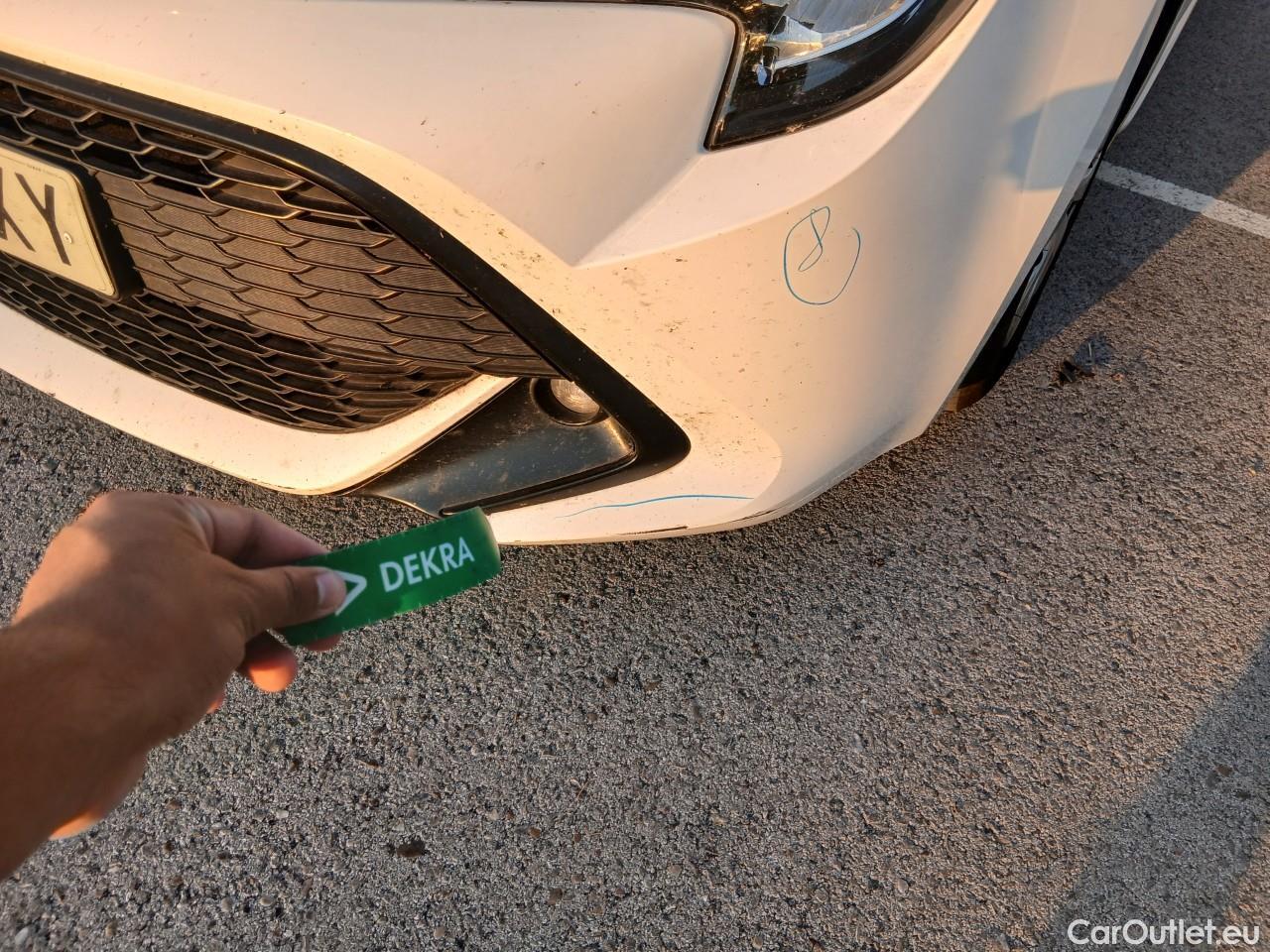  Toyota  Corolla TOYOTA  / 2019 / 5P / familiar 1.8 HYBRID BUSINESS E-CVT TOURING SPORT #18