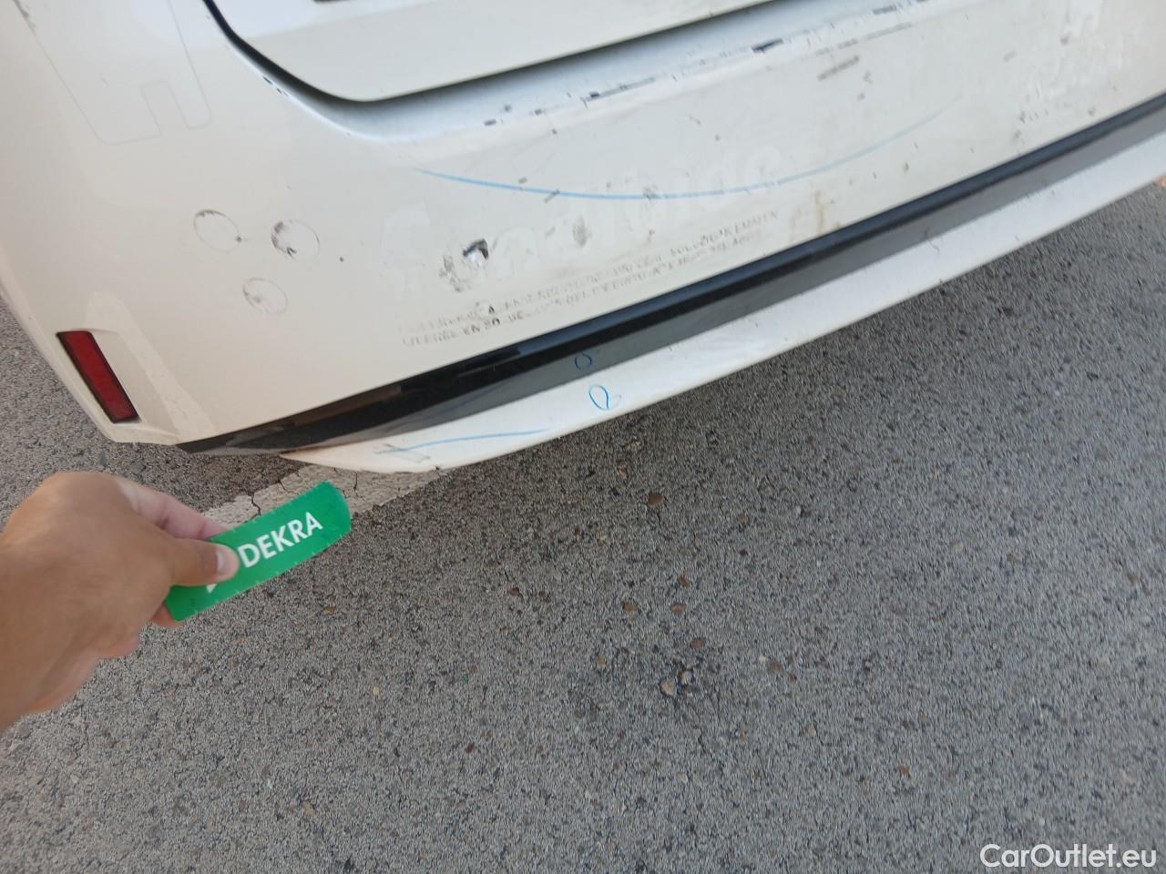 Toyota  Corolla TOYOTA  / 2019 / 5P / familiar 1.8 HYBRID BUSINESS E-CVT TOURING SPORT #33