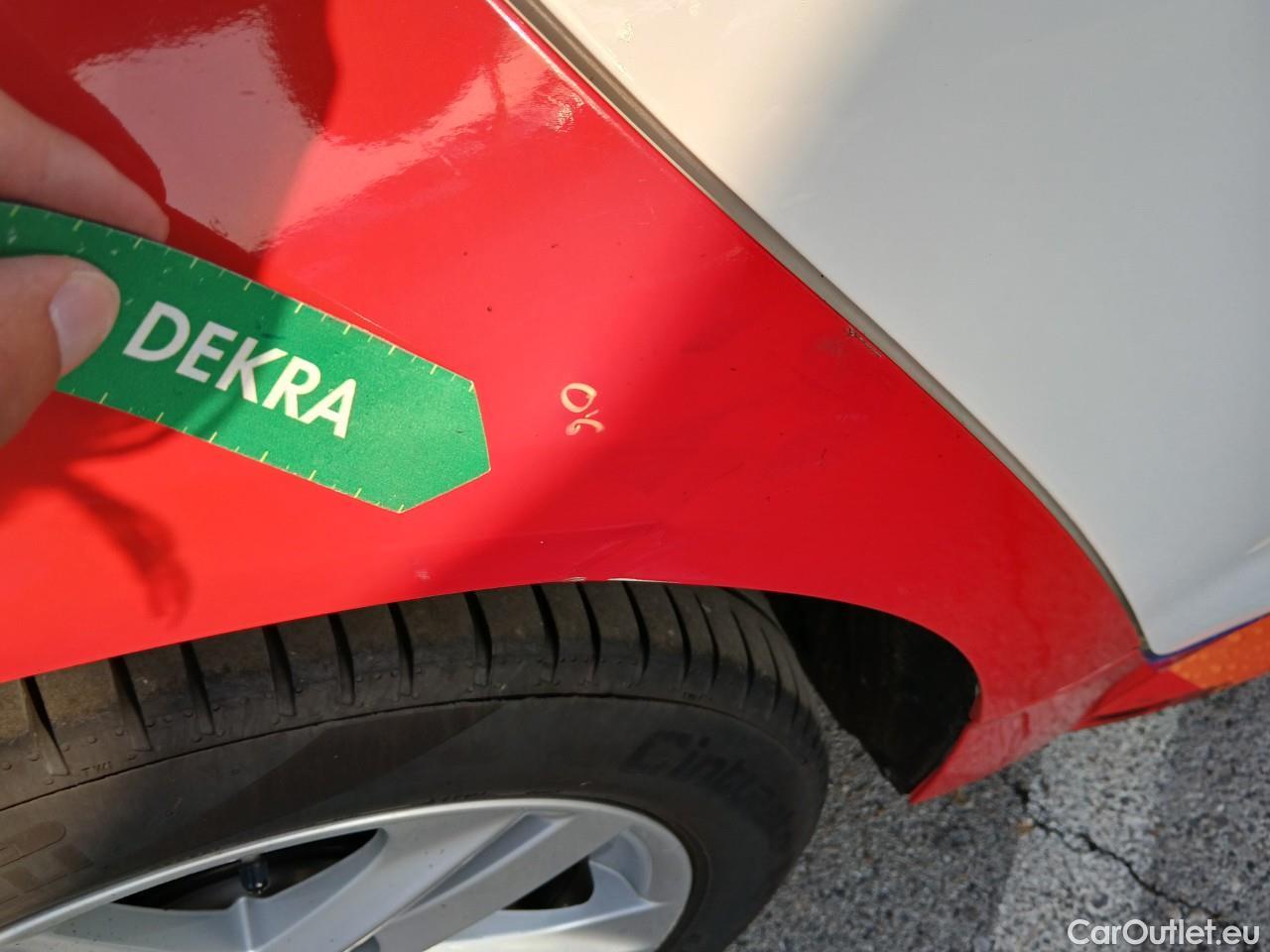  Toyota  Corolla TOYOTA  1.8 125H ACTIVE TECH E-CVT #32