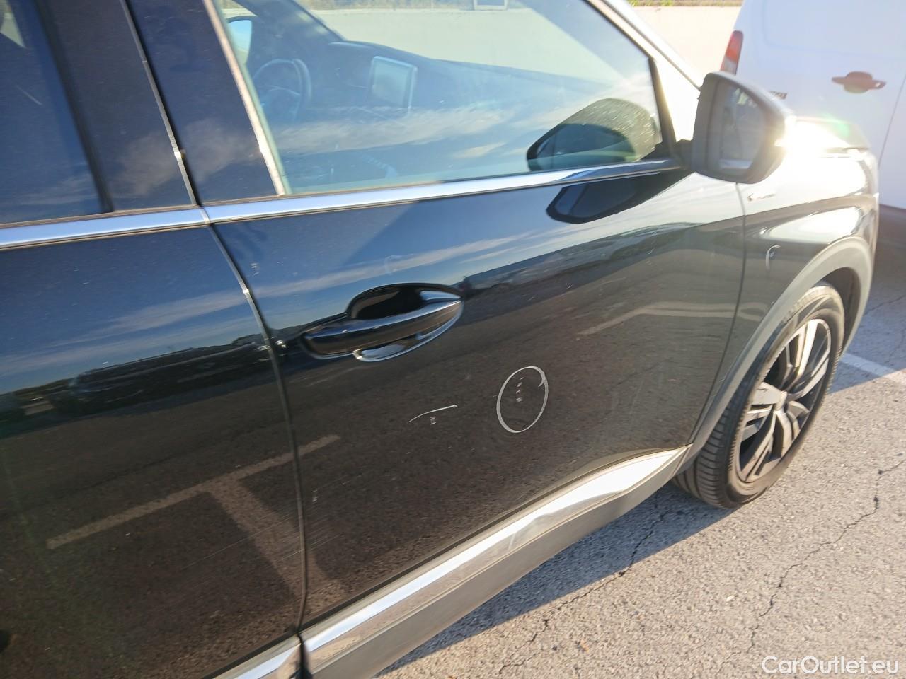  Peugeot  5008  GT Line 1.5 HDi #43