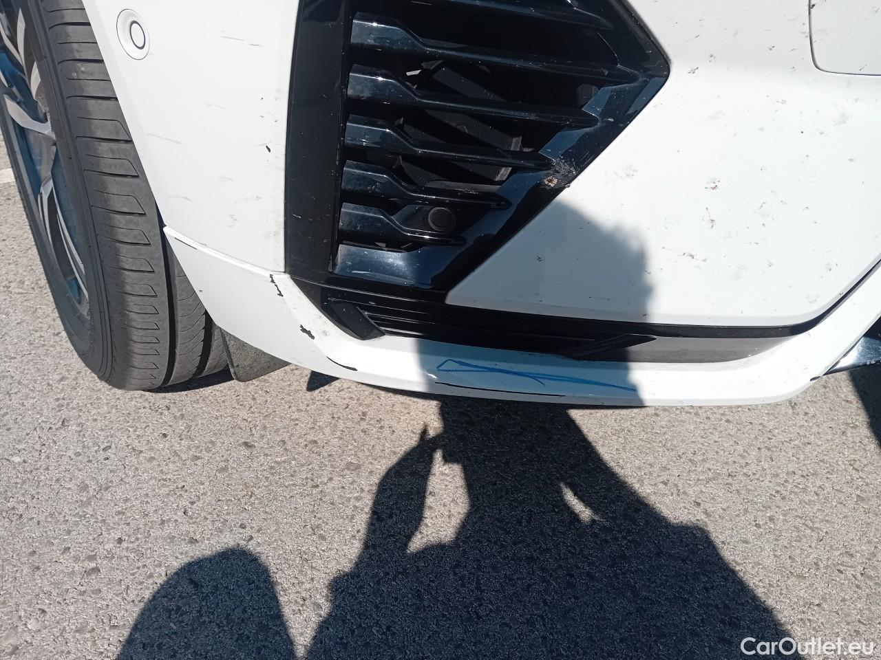  Volvo  XC60 VOLVO  / 2017 / 5P / todoterreno 2.0 T6 AWD Recharge R-Design Auto #3