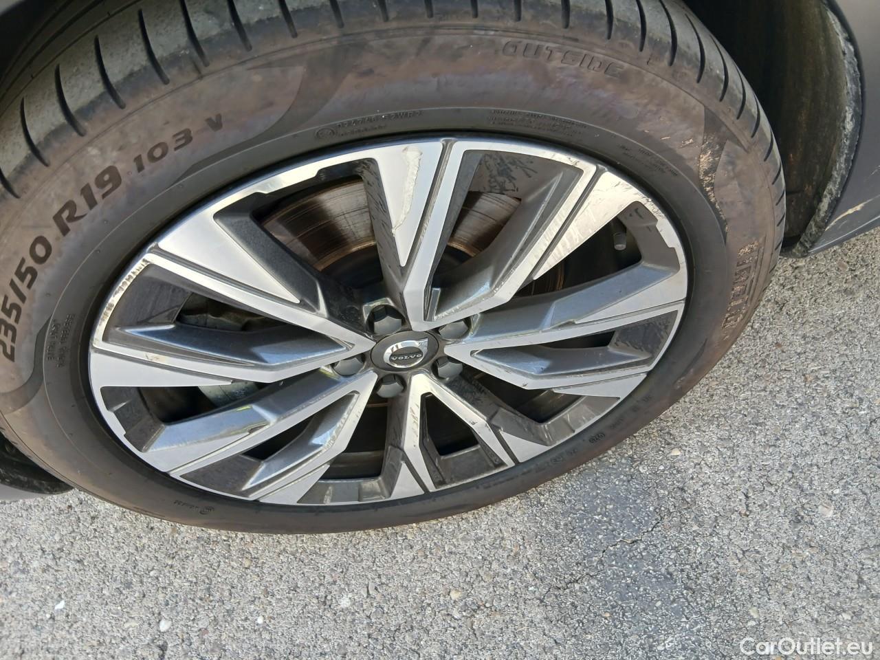 Volvo  V90  Cross Country Pro AWD 2.0 T5 250CV AT8 E6dT #13