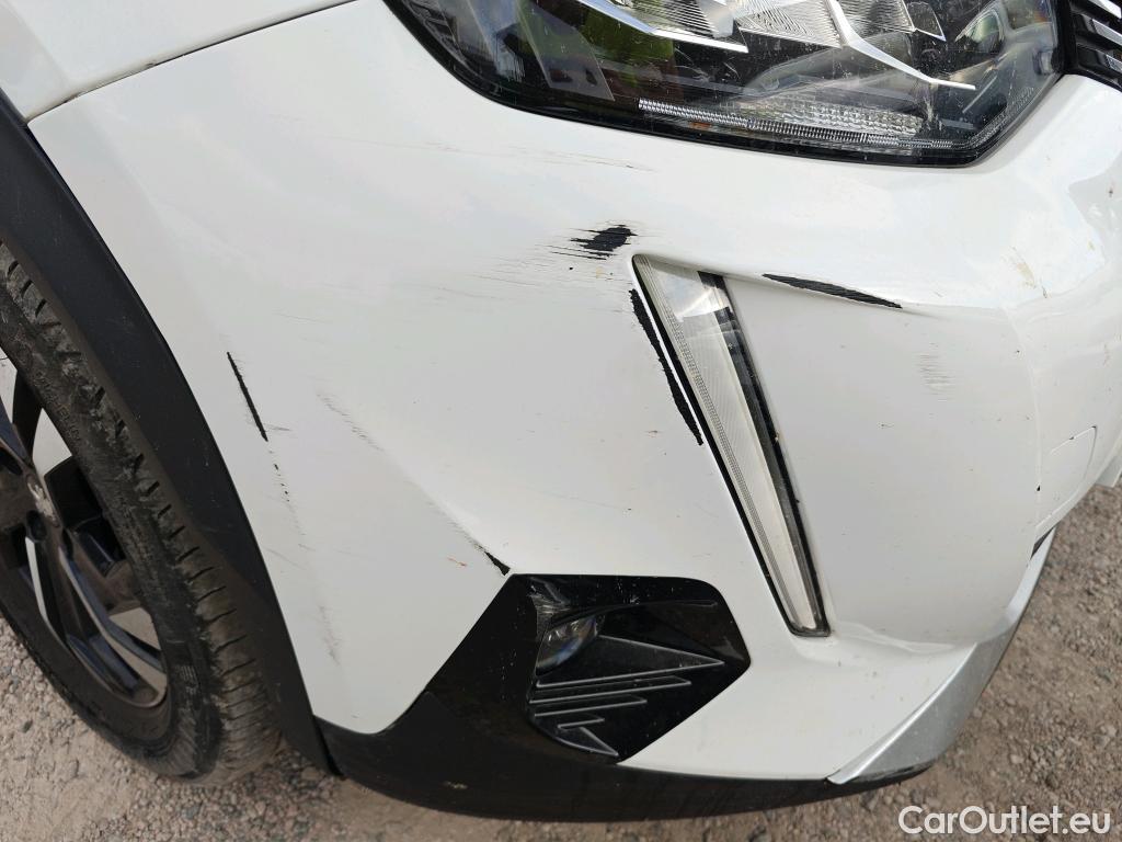  Peugeot  2008  Allure Pack 1.5 HDi 130CV AT8 E6d #46