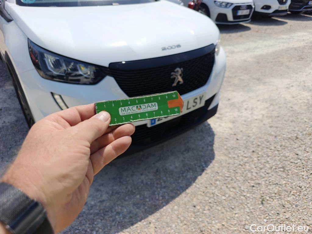  Land Rover  Discovery PEUGEOT 2008 / 2019 / 5P / todoterreno Active Pack BlueHDI 81kW (110CV) #14
