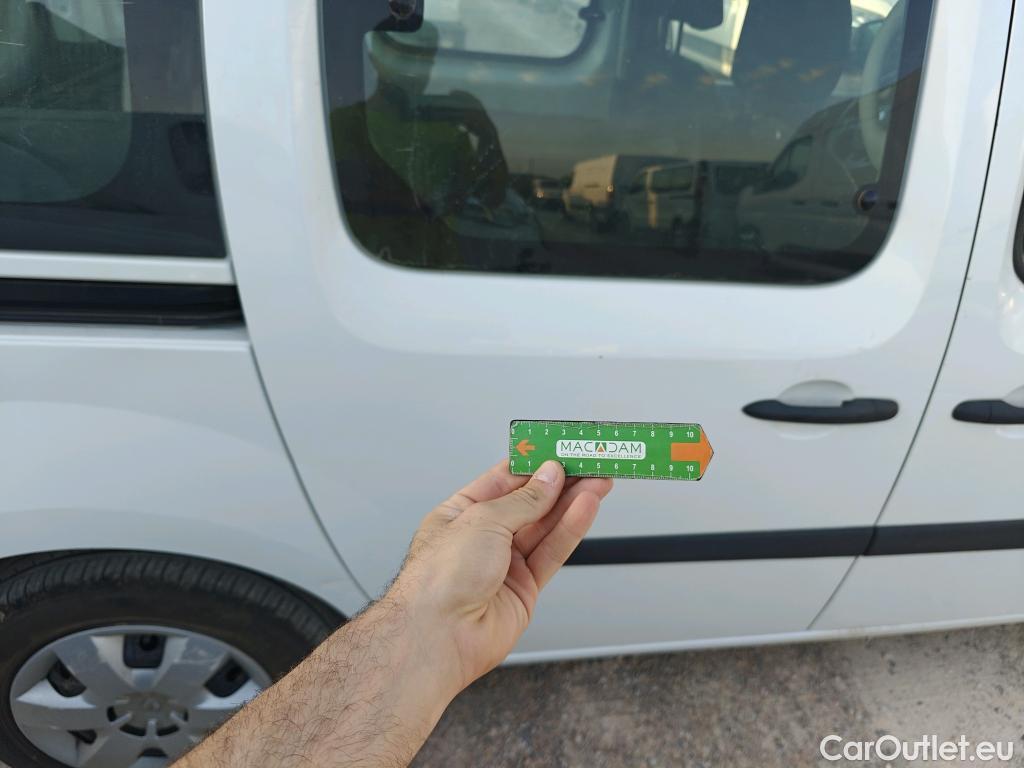  Renault  Kangoo  II Profesional 1.5 dCi 95CV MT6 E6dT #40