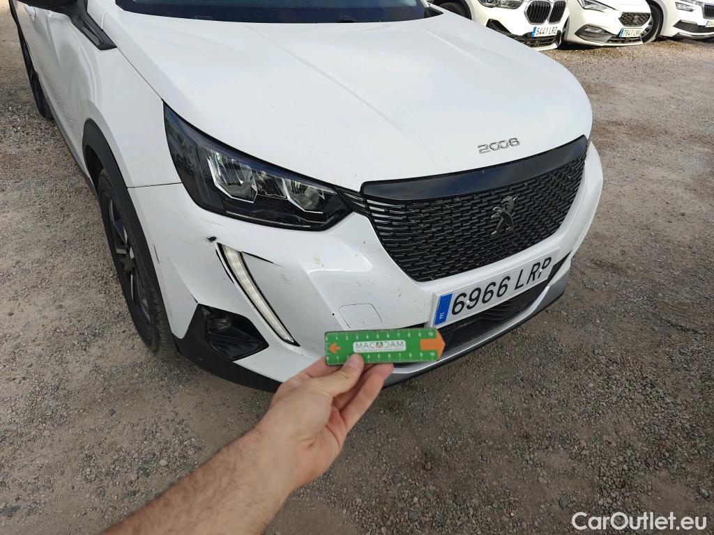  Peugeot  2008  Allure Pack 1.5 HDi 130CV AT8 E6d #45