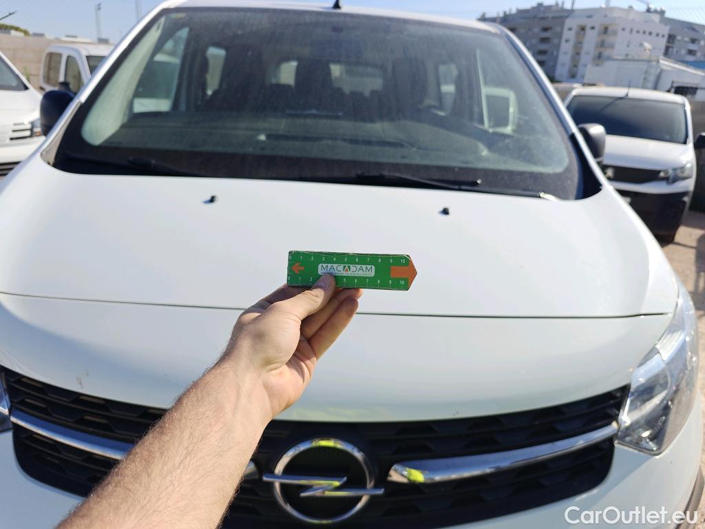  Opel  Vivaro OPEL  / 2019 / 4P / combi 1.5 Diésel 88kW (120CV) L Std Express #65