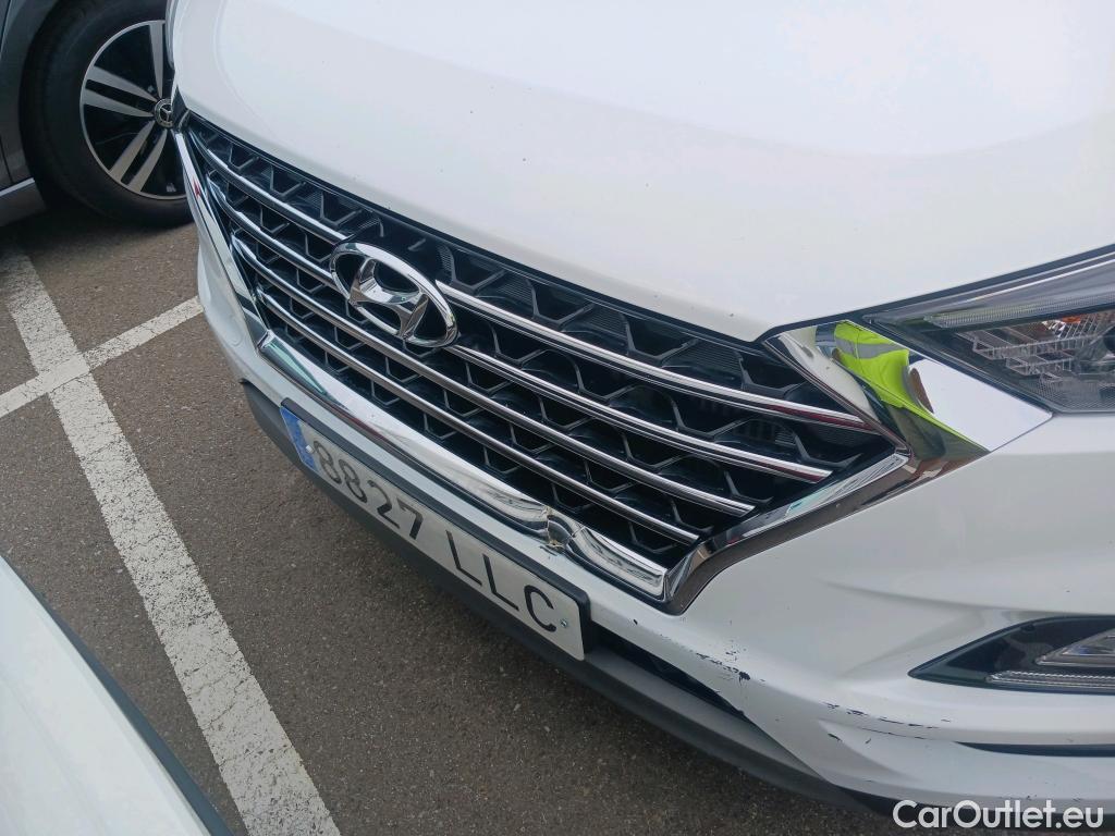  Hyundai  Tucson HYUNDAI  / 2018 / 5P / todoterreno 1.6 CRDI 85kW (116CV) 48V SLE 4X2(SP)(SL) #1