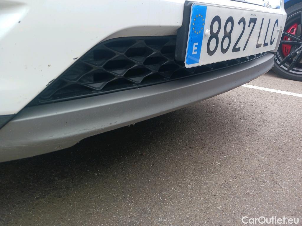  Hyundai  Tucson HYUNDAI  / 2018 / 5P / todoterreno 1.6 CRDI 85kW (116CV) 48V SLE 4X2(SP)(SL) #25