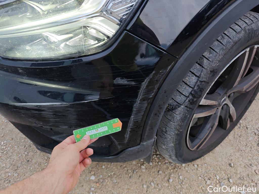  Volvo  XC 40 VOLVO XC40 / 2017 / 5P / todoterreno 1.5 T4 Twin Recharge R-Design Auto #39