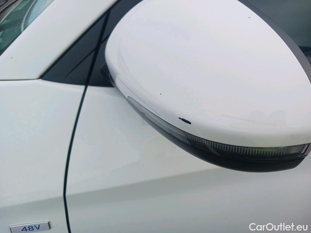  Hyundai  Tucson HYUNDAI  / 2018 / 5P / todoterreno 1.6 CRDI 85kW (116CV) 48V SLE 4X2(SP)(SL) #29