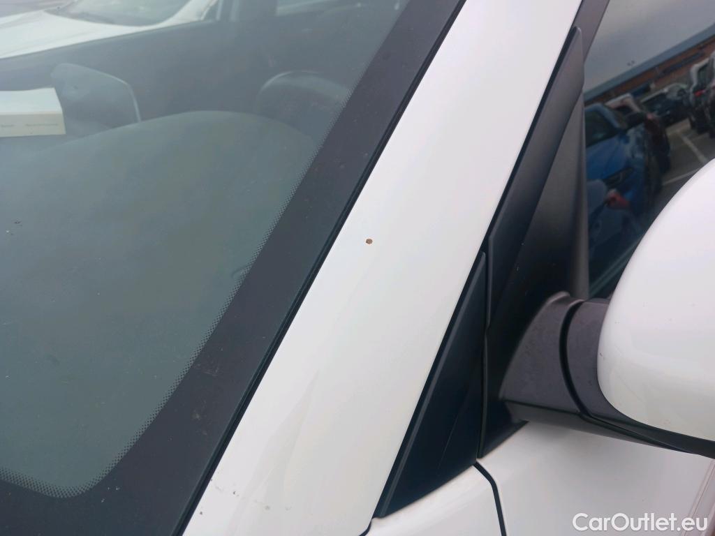  Hyundai  Tucson HYUNDAI  / 2018 / 5P / todoterreno 1.6 CRDI 85kW (116CV) 48V SLE 4X2(SP)(SL) #45