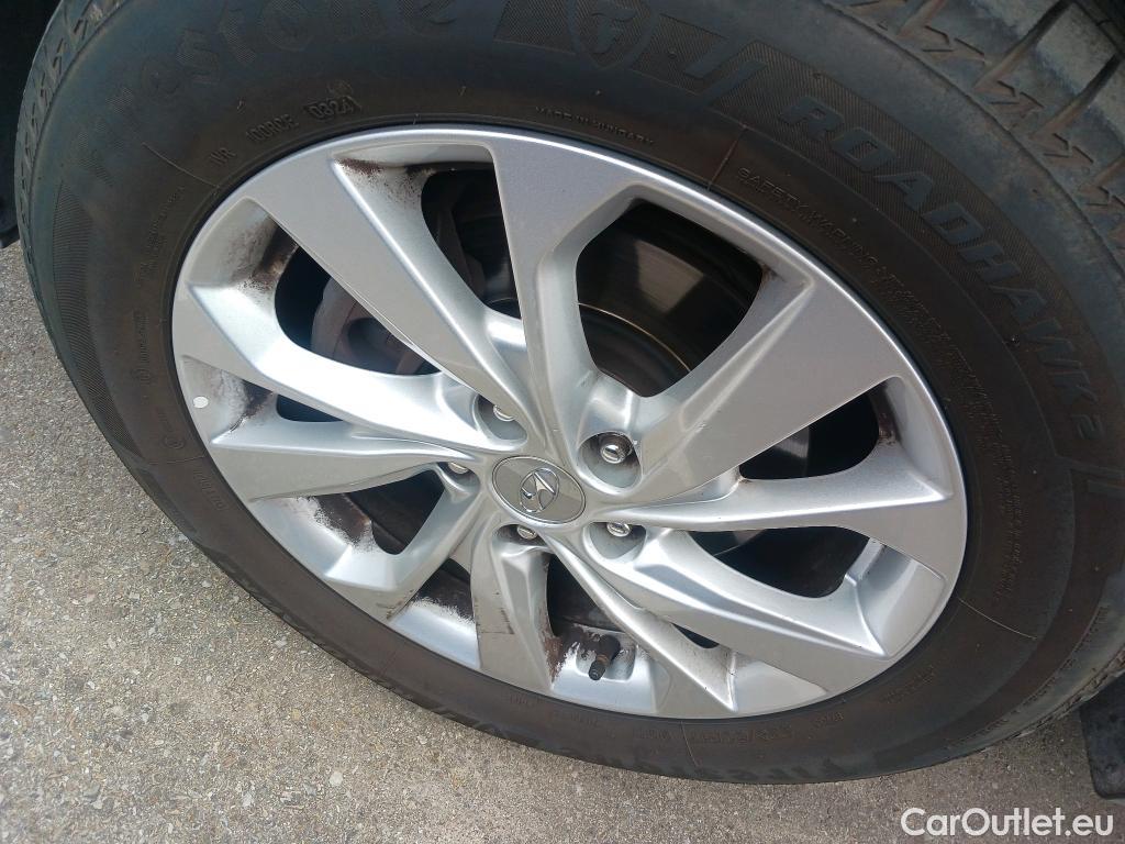  Hyundai  Tucson HYUNDAI  / 2018 / 5P / todoterreno 1.6 CRDI 85kW (116CV) 48V SLE 4X2(SP)(SL) #10