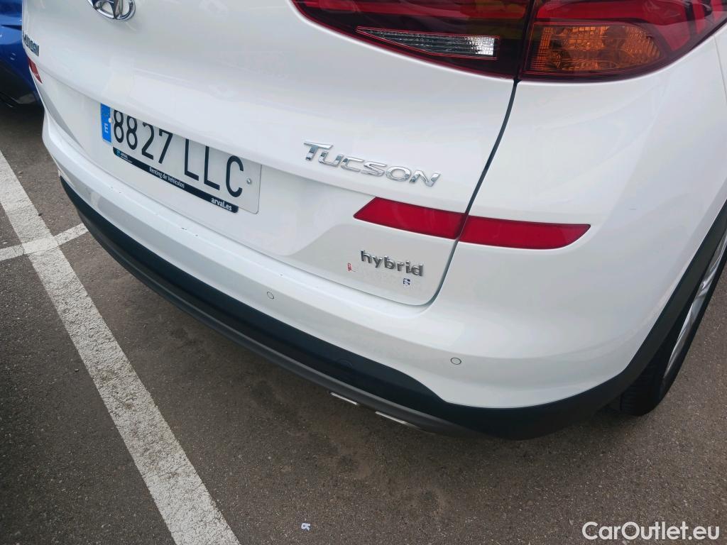  Hyundai  Tucson HYUNDAI  / 2018 / 5P / todoterreno 1.6 CRDI 85kW (116CV) 48V SLE 4X2(SP)(SL) #19