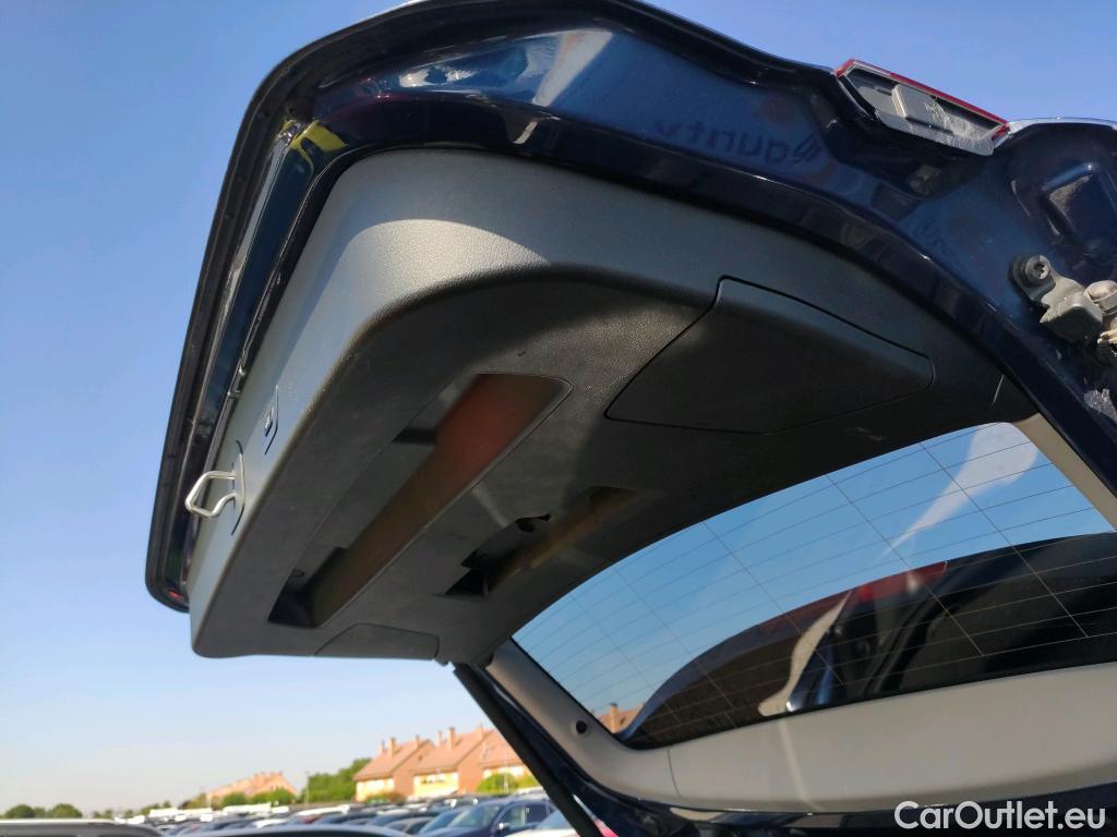 Bmw  X1 BMW  / 2019 / 5P / todoterreno sDrive16d Aut. Business #14