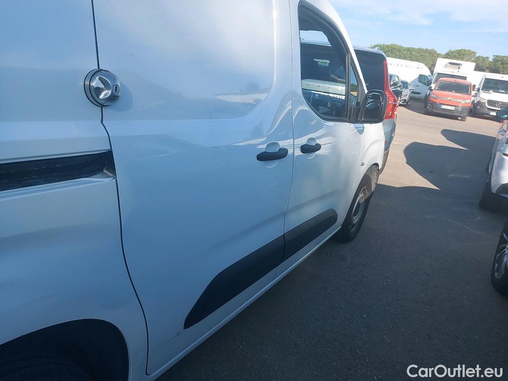  Opel  Combo OPEL  / 2018 / 3P / furgón derivado de turismo 1.5 TD 75kW (100CV) Express L H1 650kg (AC) #9