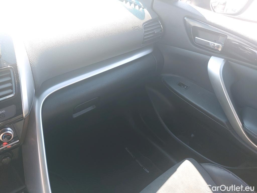  Land Rover  Discovery MITSUBISHI Eclipse Cross / 2021 / 5P / todoterreno 2.4 PHEV Kaiteki Auto 4WD #17
