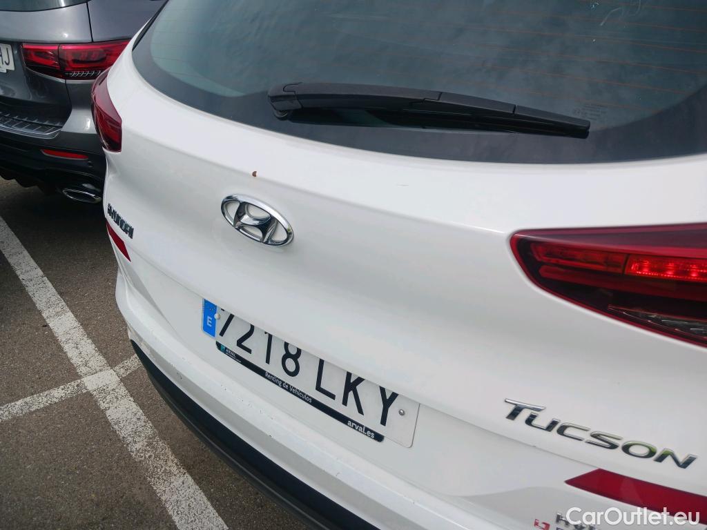  Hyundai  Tucson HYUNDAI  / 2018 / 5P / todoterreno 1.6 CRDI 85kW (116CV) 48V SLE 4X2(SP)(SL) #1