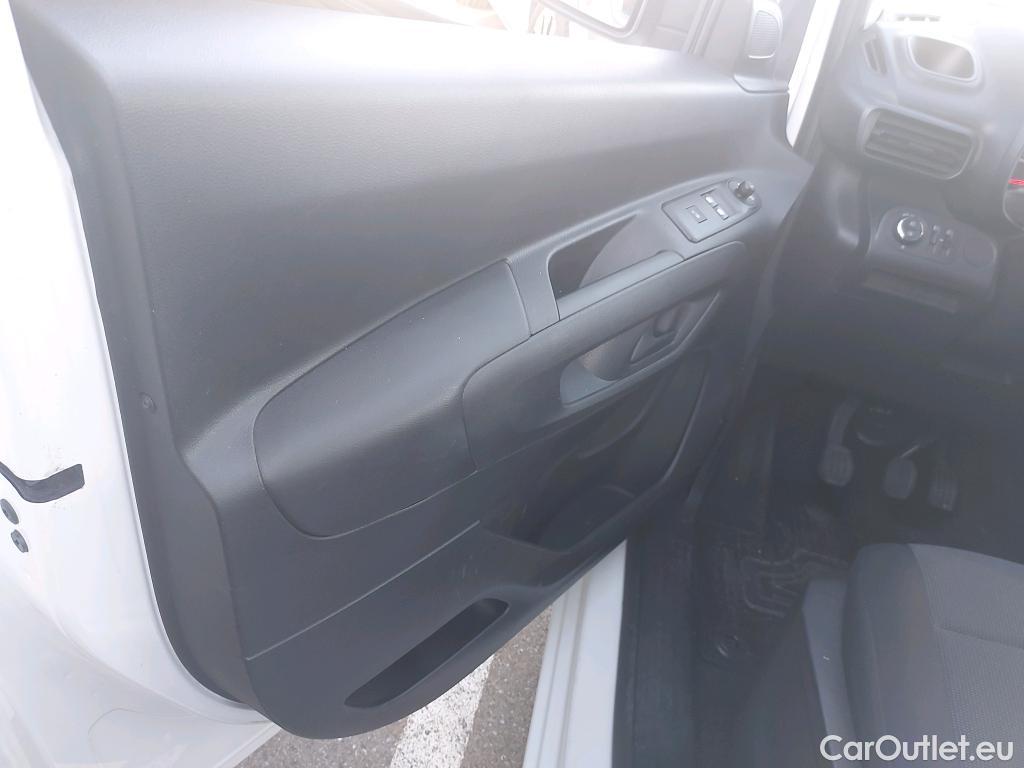  Opel  Combo OPEL  / 2018 / 3P / furgón derivado de turismo 1.5 TD 75kW (100CV) Express L H1 650kg (AC) #23