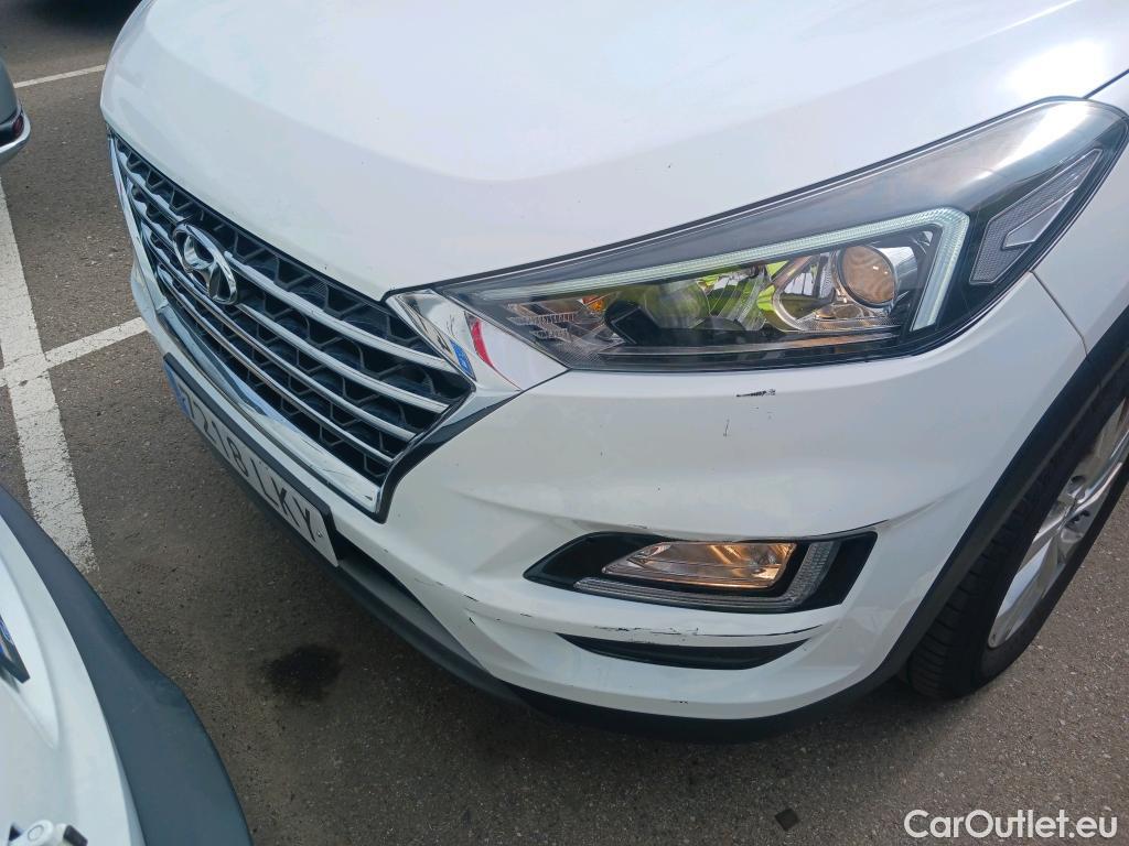  Hyundai  Tucson HYUNDAI  / 2018 / 5P / todoterreno 1.6 CRDI 85kW (116CV) 48V SLE 4X2(SP)(SL) #23