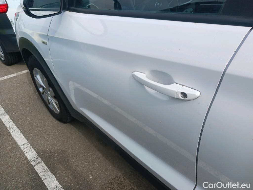  Hyundai  Tucson HYUNDAI  / 2018 / 5P / todoterreno 1.6 CRDI 85kW (116CV) 48V SLE 4X2(SP)(SL) #7