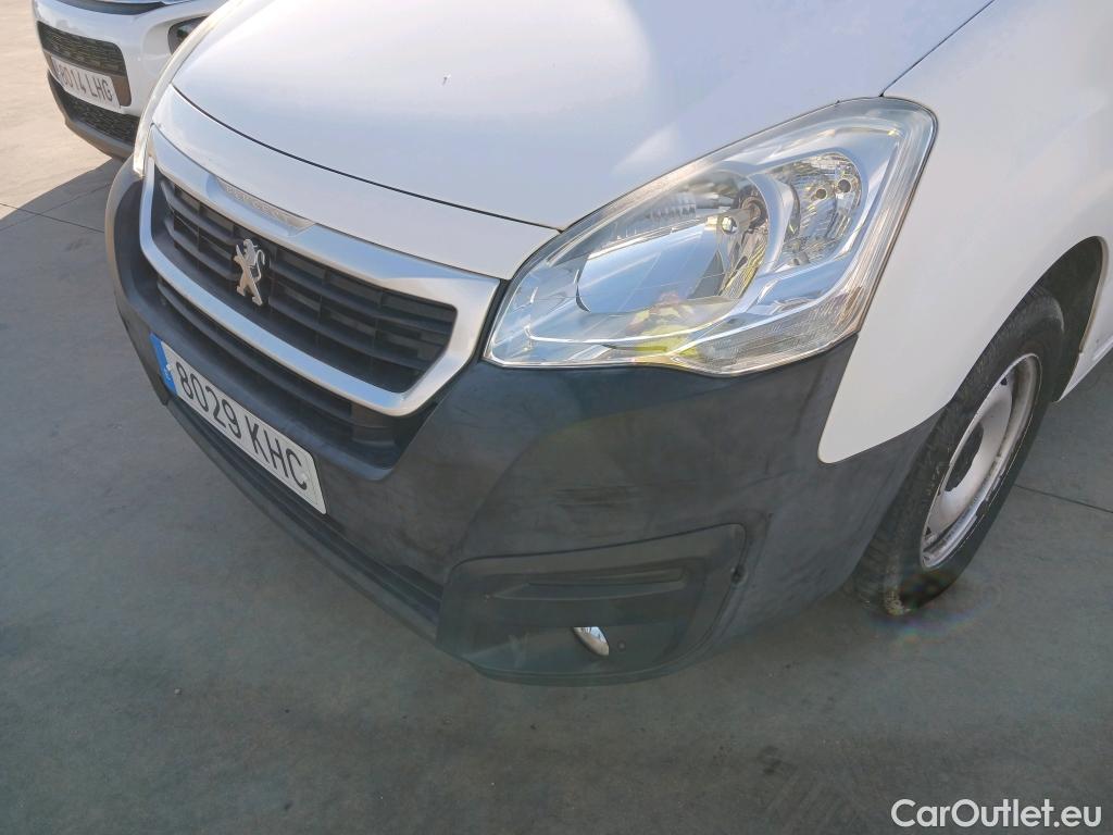  Peugeot  Partner PEUGEOT  VU 4p 2G furgón derivado de Furgón Confort PackL2 BlueHDi 73KW (100) #24