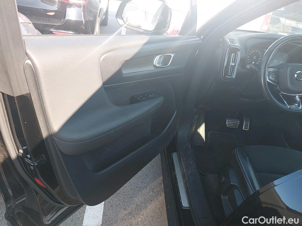  Volvo  XC 40 VOLVO XC40 / 2017 / 5P / todoterreno 1.5 T4 Twin Recharge R-Design Auto #27