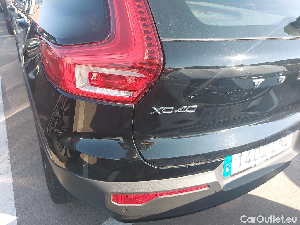  Volvo  XC 40 VOLVO XC40 / 2017 / 5P / todoterreno 1.5 T4 Twin Recharge R-Design Auto #36