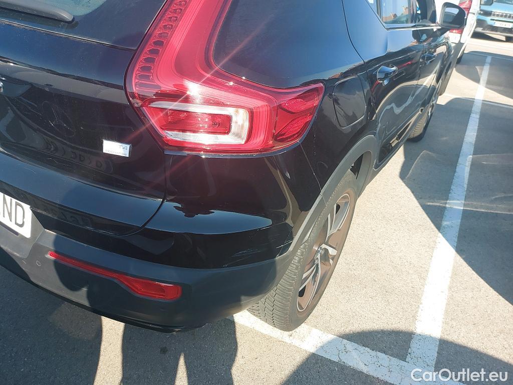  Volvo  XC 40 VOLVO XC40 / 2017 / 5P / todoterreno 1.5 T4 Twin Recharge R-Design Auto #32