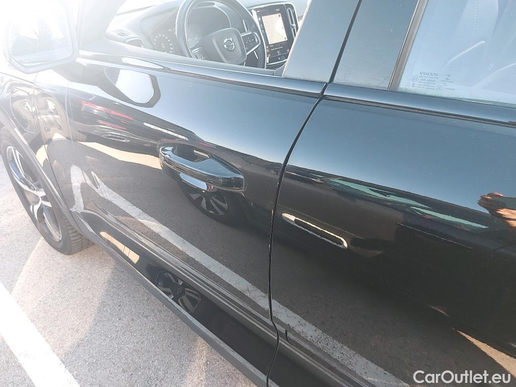  Volvo  XC 40 VOLVO XC40 / 2017 / 5P / todoterreno 1.5 T4 Twin Recharge R-Design Auto #3