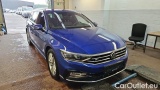  Volkswagen  Passat 2.0 TDI SCR DSG Elegance Variant #2