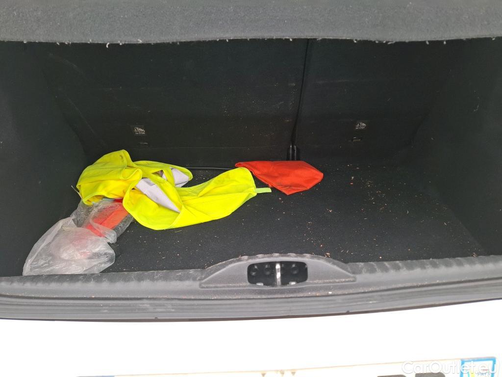  Citroen  C3  Feel Business 1.5 BlueHDI 100CV BVM6 E6d #8