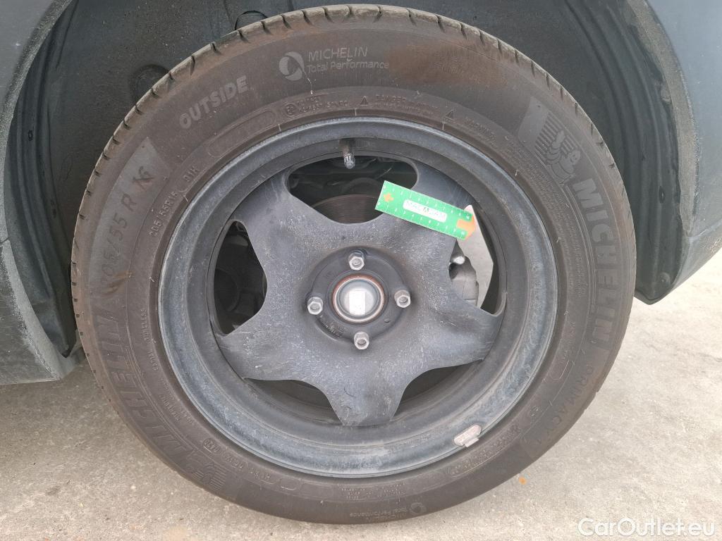  Citroen  C3  Shine Business 1.2 PureTech 110CV BVM6 E6d #19