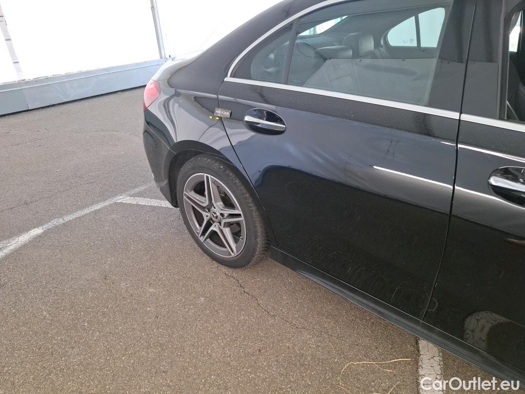  Mercedes  A-Klasse MERCEDES-BENZ Classe A Berline / 2018 / 4P / Berline A 200 d AMG Line 8G-DCT #14
