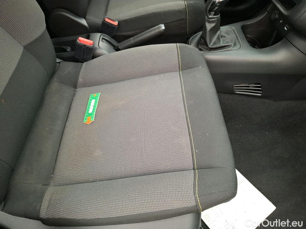  Citroen  C3  Société Feel Nav 1.2 PureTech 80CV BVM5 E6 #19