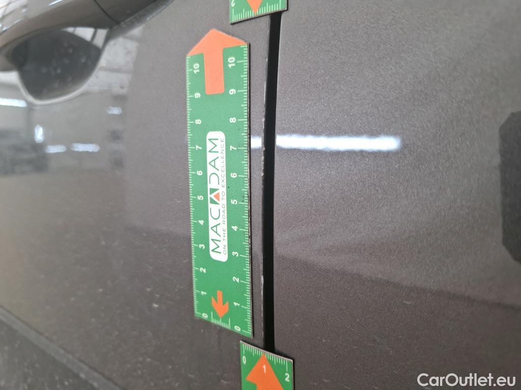  Citroen  C3  Shine Business 1.2 PureTech 110CV BVM6 E6d #28