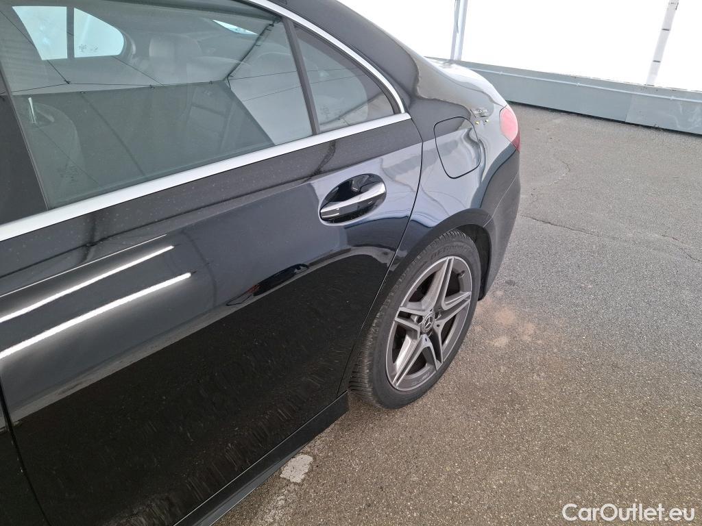  Mercedes  A-Klasse MERCEDES-BENZ Classe A Berline / 2018 / 4P / Berline A 200 d AMG Line 8G-DCT #1