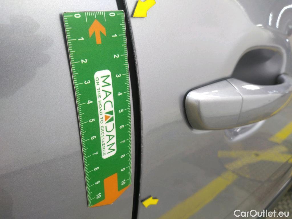  Citroen  C3  Feel Business 1.5 BlueHDI 100CV BVM5 E6dT #40