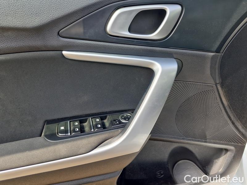  KIA  Cee'd Ceed Sportswagon (2018->) Ceed SW 1.6 CRDi 100 Fresh #33