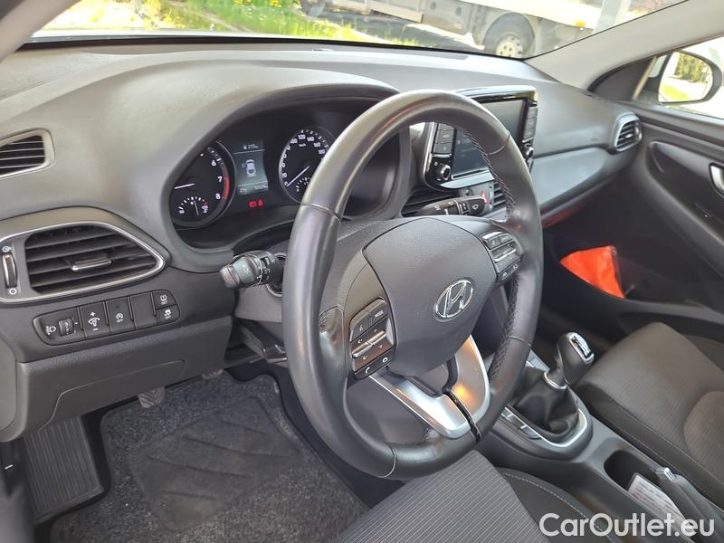  Hyundai  i30  Fastback (2018 ->)  FB 1.0TGDI 120 Comfort #4