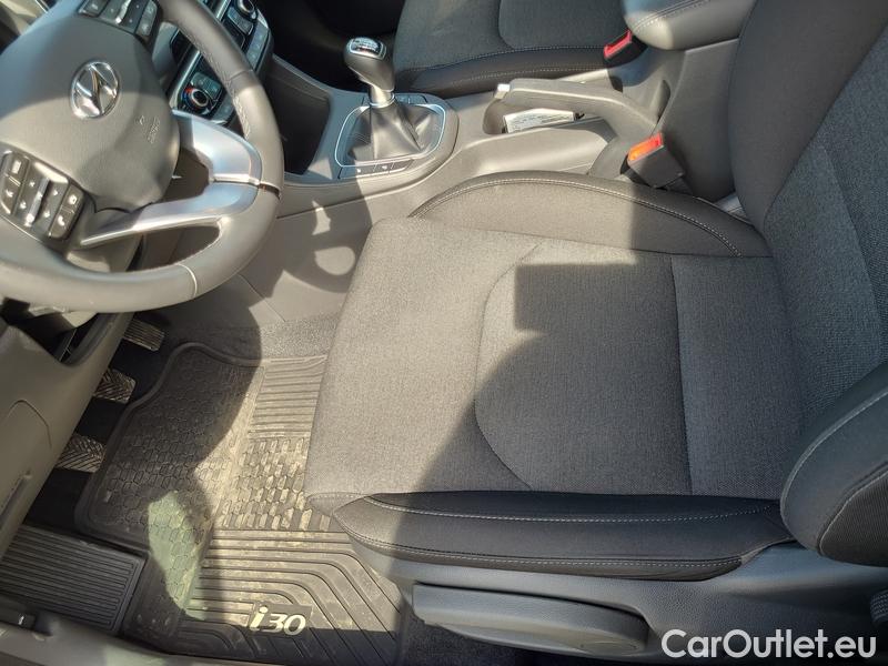  Hyundai  i30   cw (PD)(2017->)  kom.1.0TGDI 120 Smart #4
