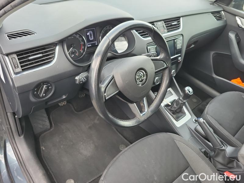  Skoda  Octavia  Combi  (5E5)(03.2017->)  Com 1.6TDI 85 Ambition #10