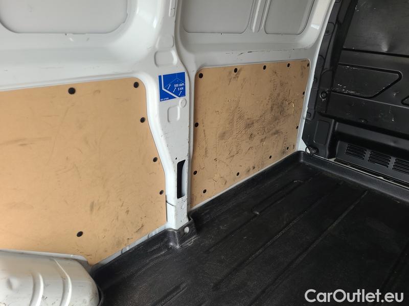  Ford  Transit  Custom (2013) Tr.Cu.2.0TDCi 96 340 Tr L2 4d #24